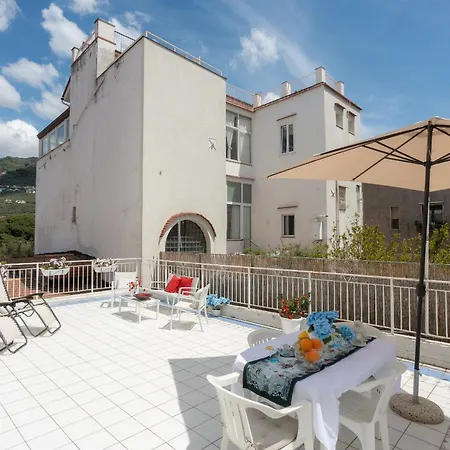 Marisabella With Terrace