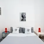 דירה Marisabella With Terrace *
