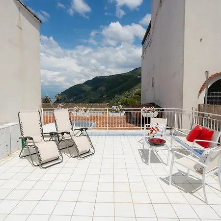 Marisabella With Terrace *